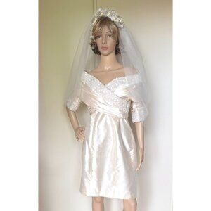 Vintage Watters and Watters Bridal Dress and Veil Set Size 12 Off Shoulder Silk